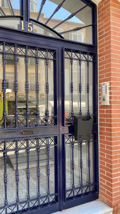 Atico Moderno Con Terraza Privada En Centro