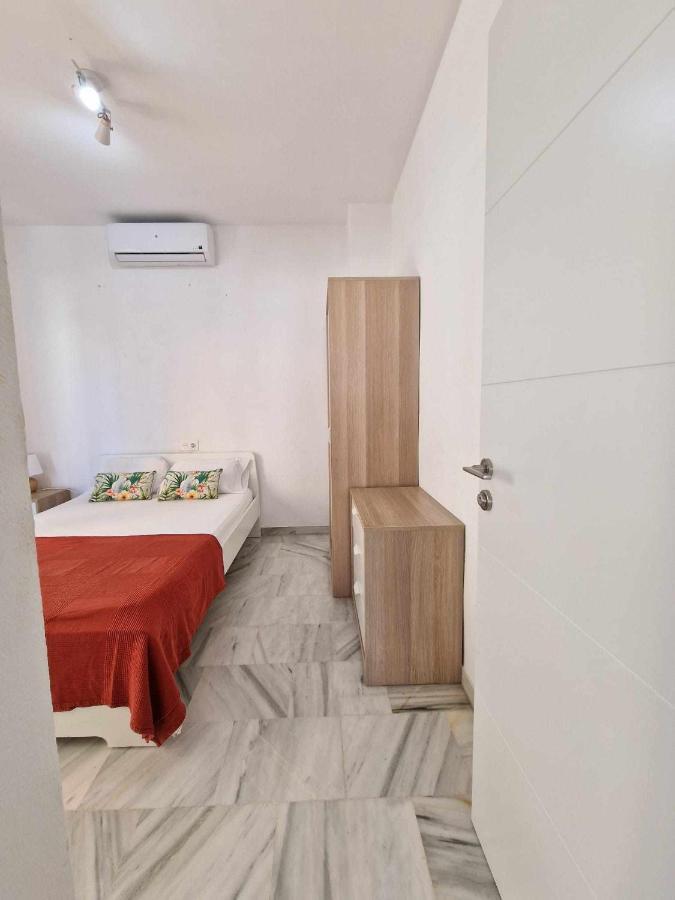 Atico Moderno Con Terraza Privada En Centro